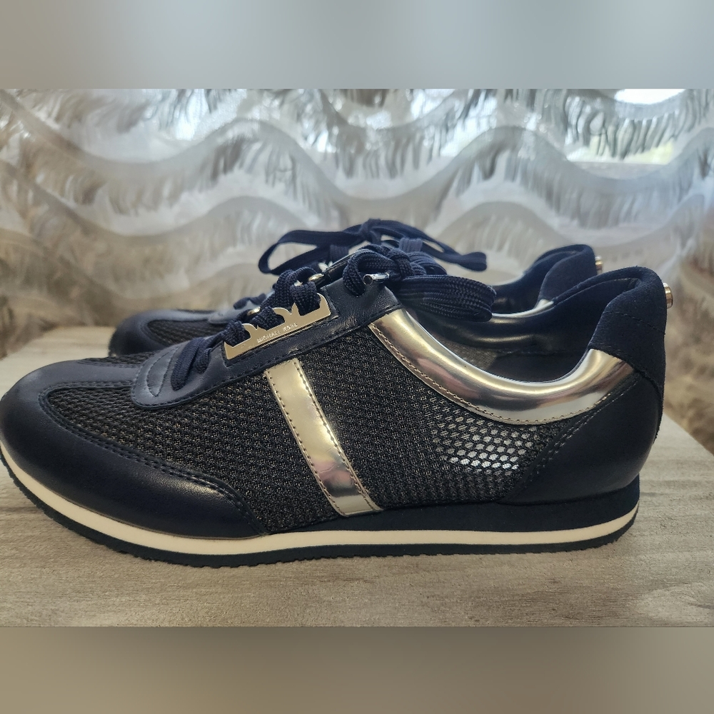 Edgey Michael by Michael Kors Sneakers